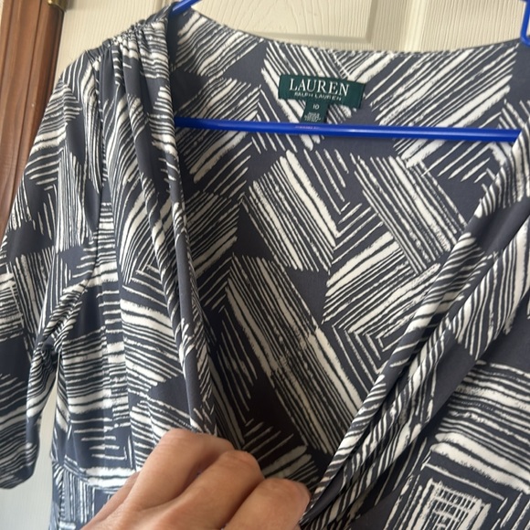 Lauren Ralph Lauren Stylish Gray Patterned side slit below knee Dress - Picture 6 of 9